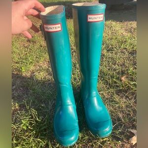 Hunter Women’s Tall Matte Rain Boots in Teal Green, Size 5 LAST CHANCE 4/11/25.